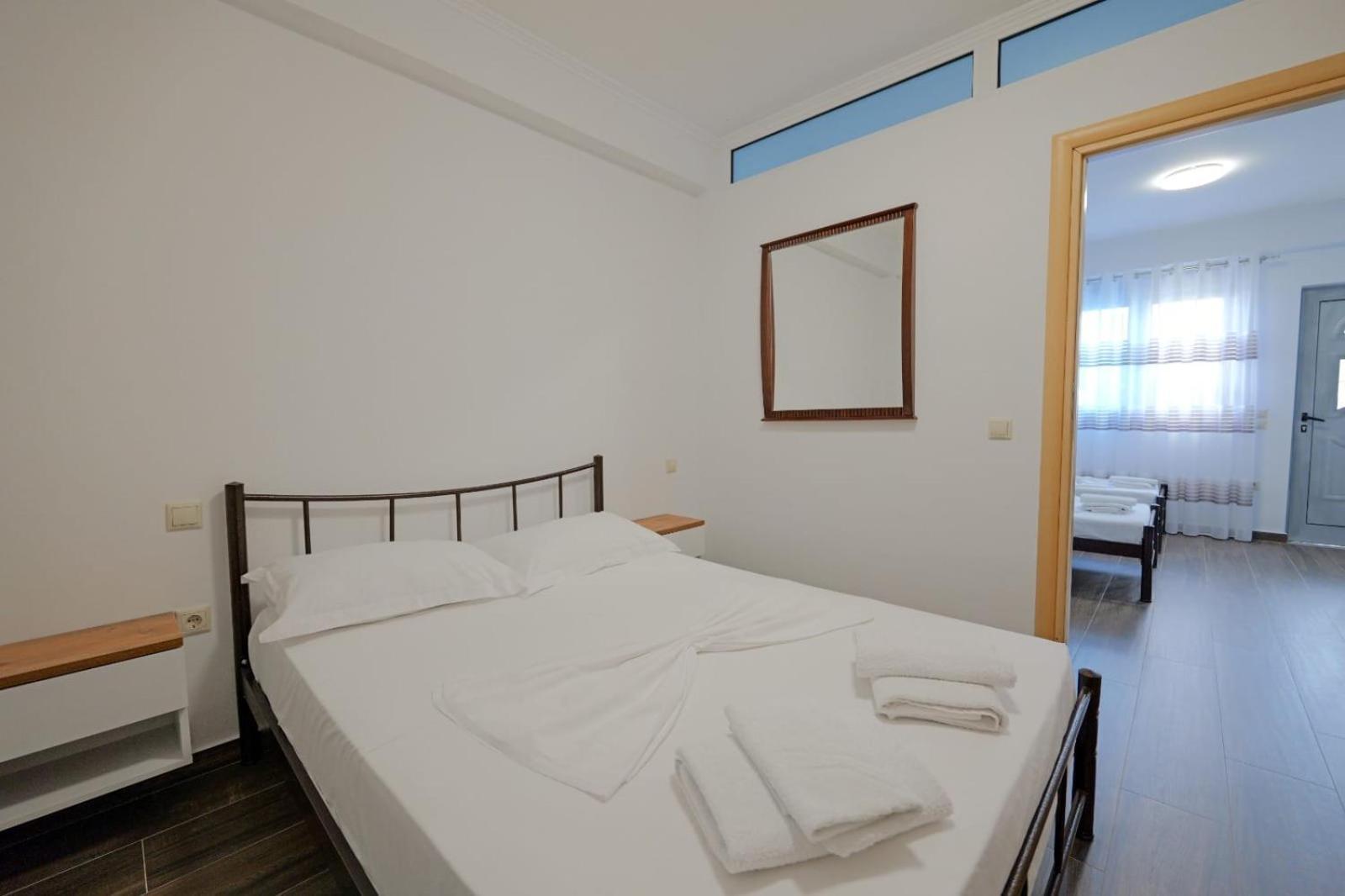Eduard Lagji Apartament Lukovë Chambre photo