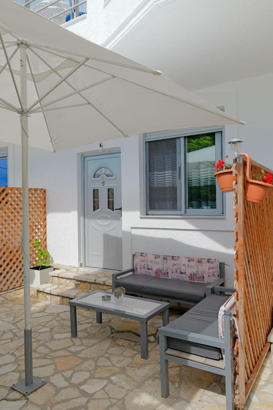 Eduard Lagji Apartament Lukovë Chambre photo